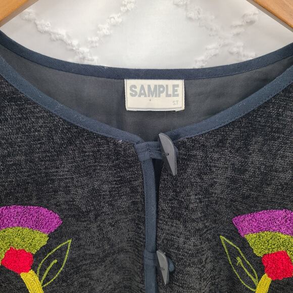 Vintage Sample St embroidered artsy women's style button up sweater black SZ XL - Picture 5 of 8
